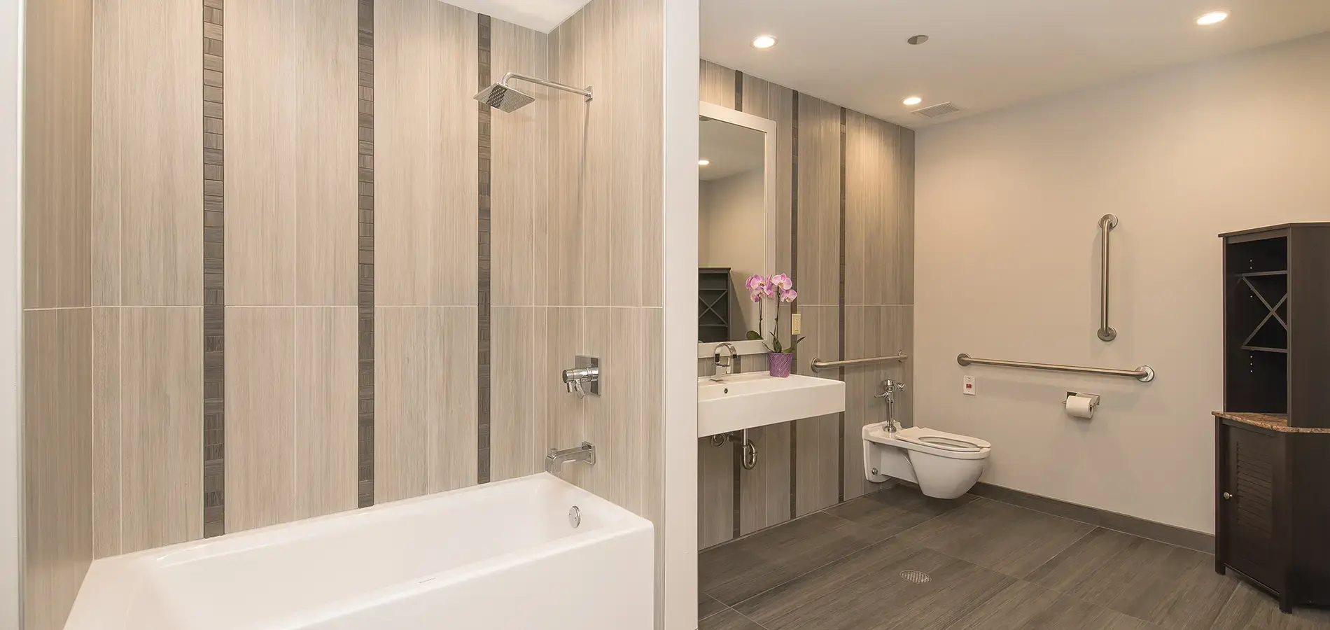 Aperion Care Arbors Michigan City - Image 10 of 13