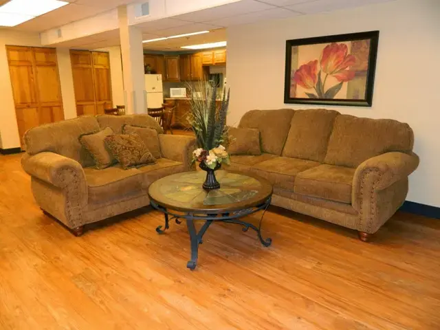 Aperion Care Vincennes - Image 3 of 20