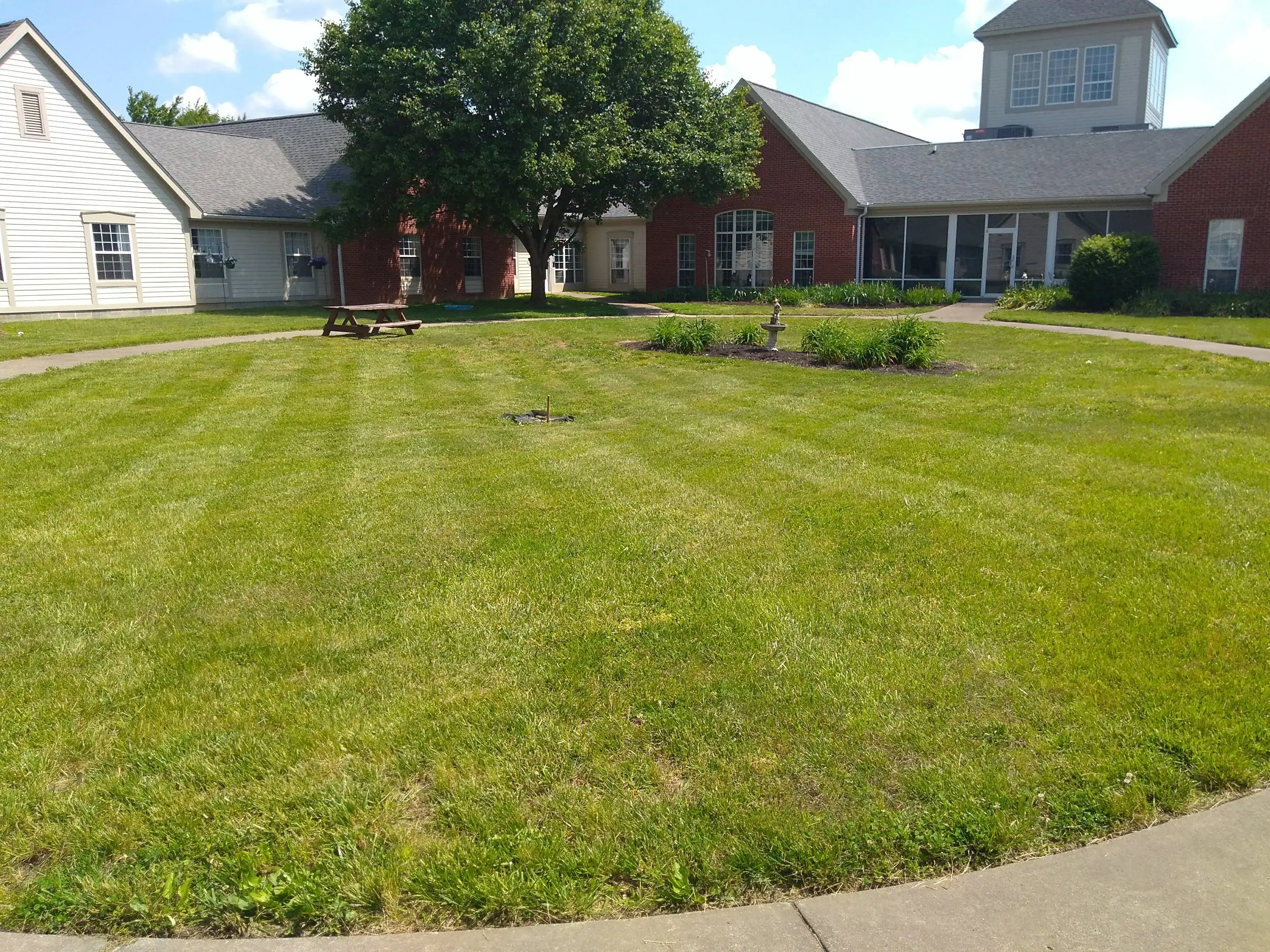 Charlestown Place at New Albany - Image 11 of 13