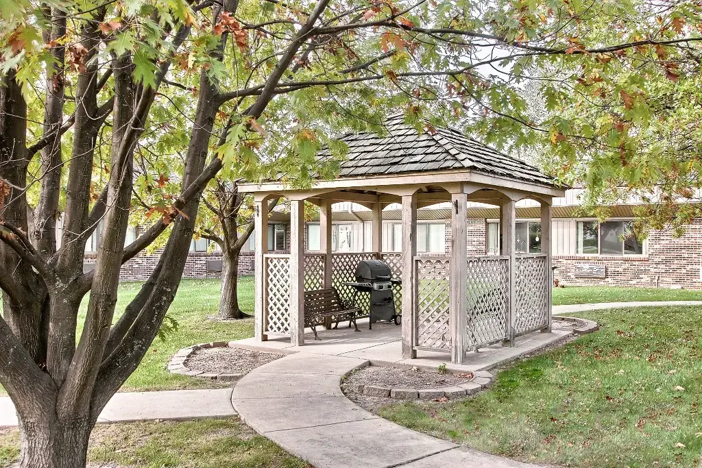 Greenwood Healthcare Center - Image 6 of 17