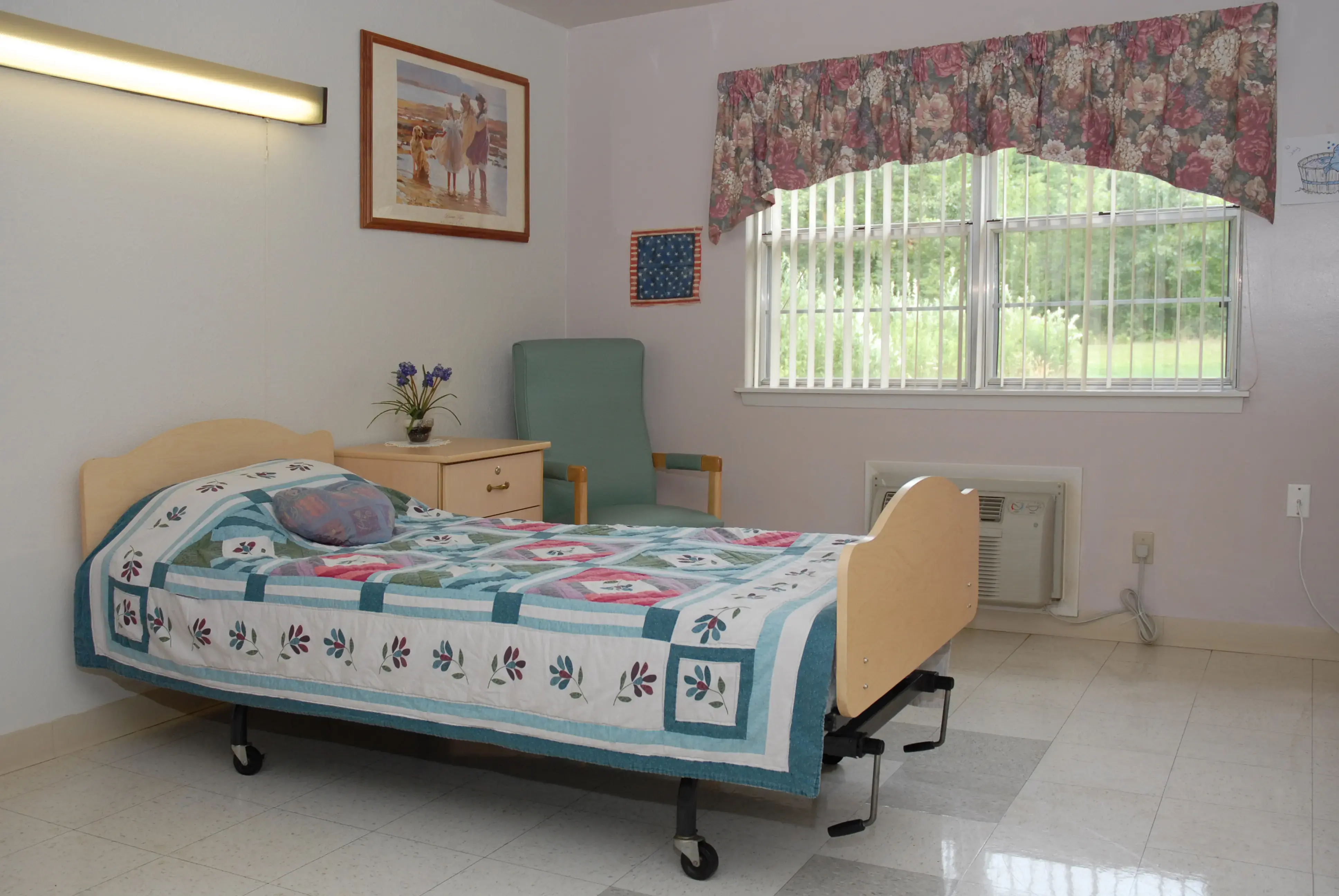 Life Care Center of Michigan City - Image 5 of 15