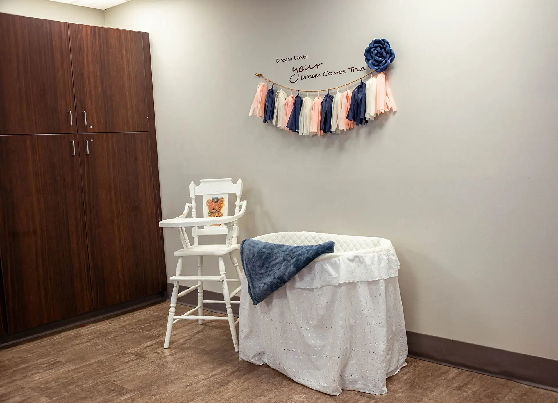 Lincoln Hills - Image 17 of 20