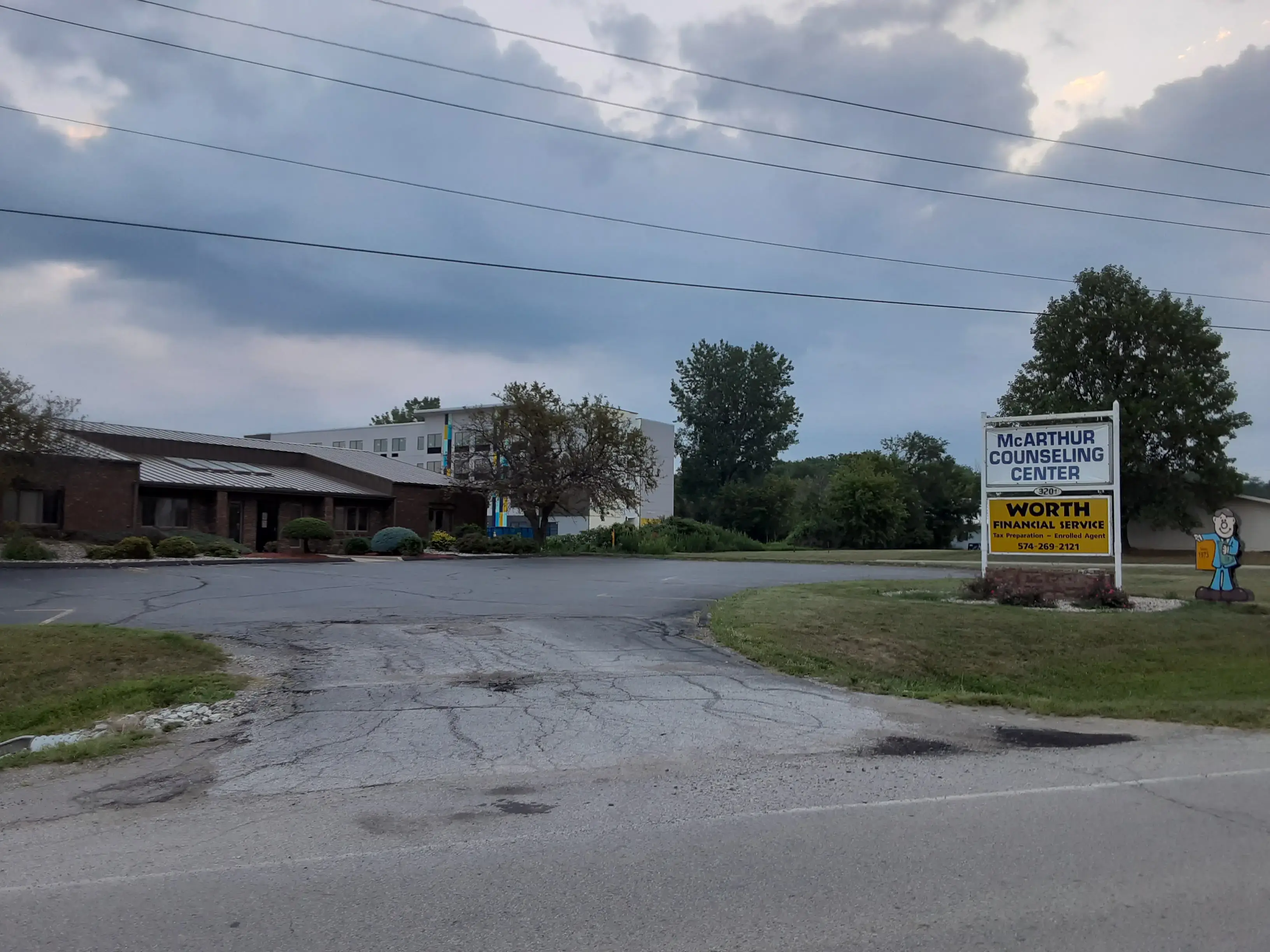 McArthur Counseling Center - Image 4 of 15