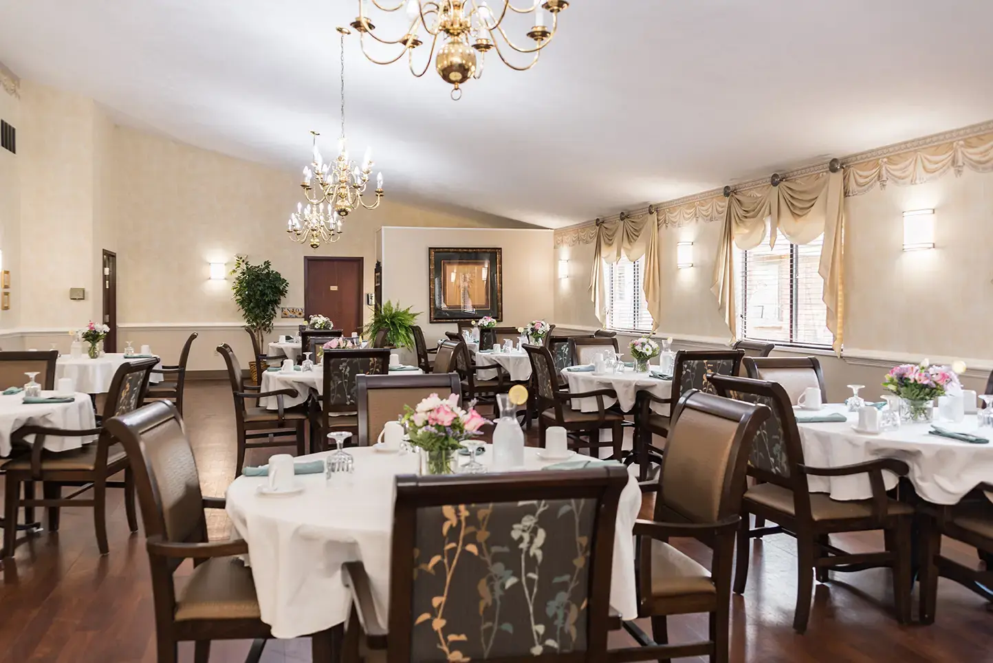 Rawlins House Family-first Senior Living - Image 5 of 20