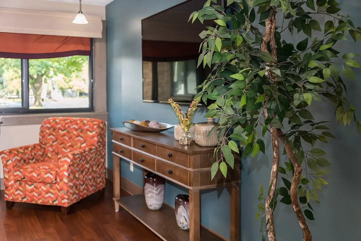 Rawlins House Family-first Senior Living - Image 11 of 20