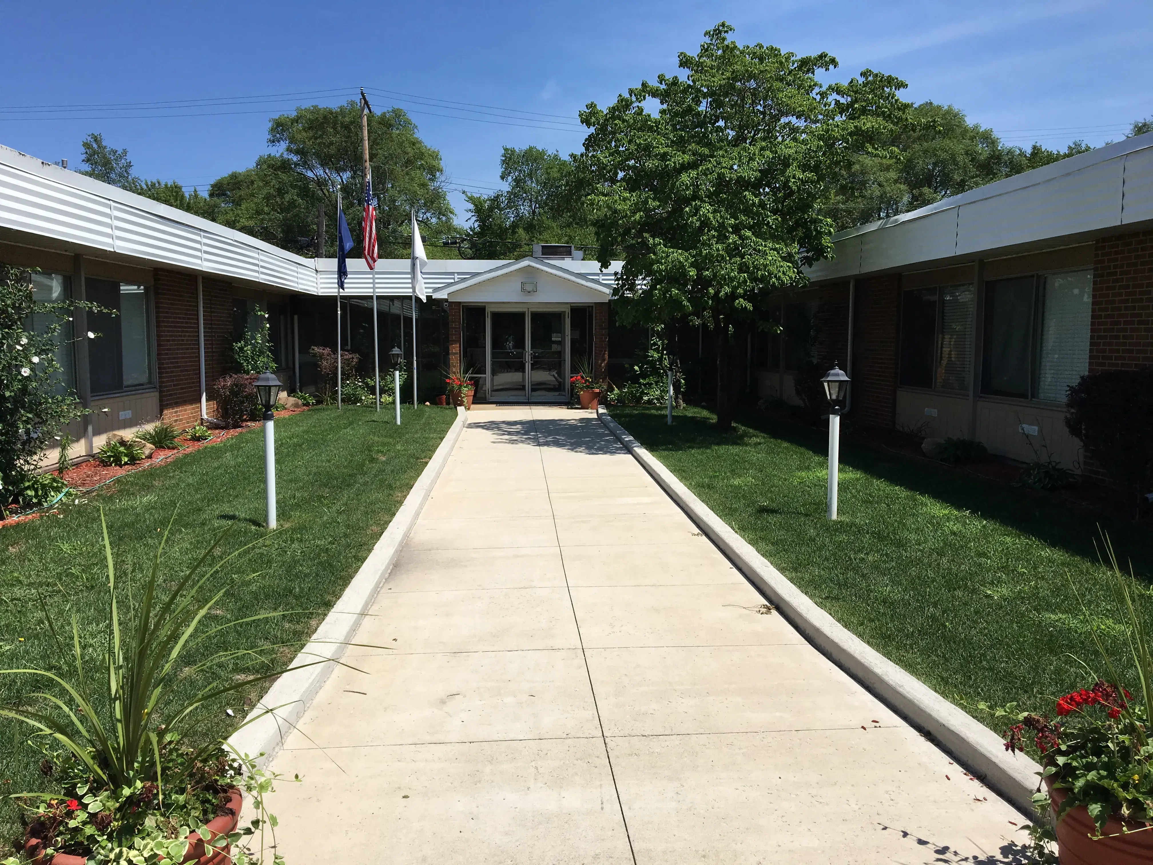 South Shore Health & Rehabilitation - Image 2 of 6