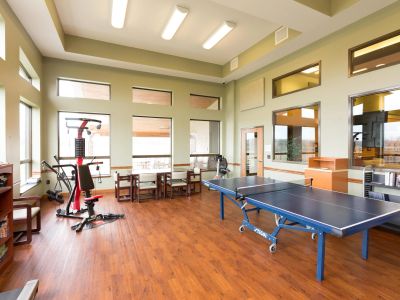 Brentwood Springs - Image 2 of 20