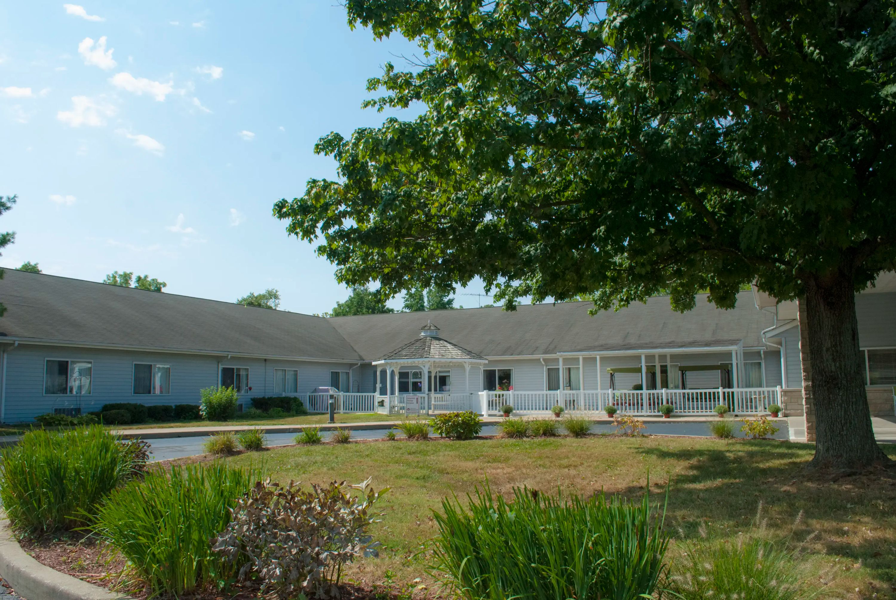 Richland Bean-Blossom Health - Image 1 of 10