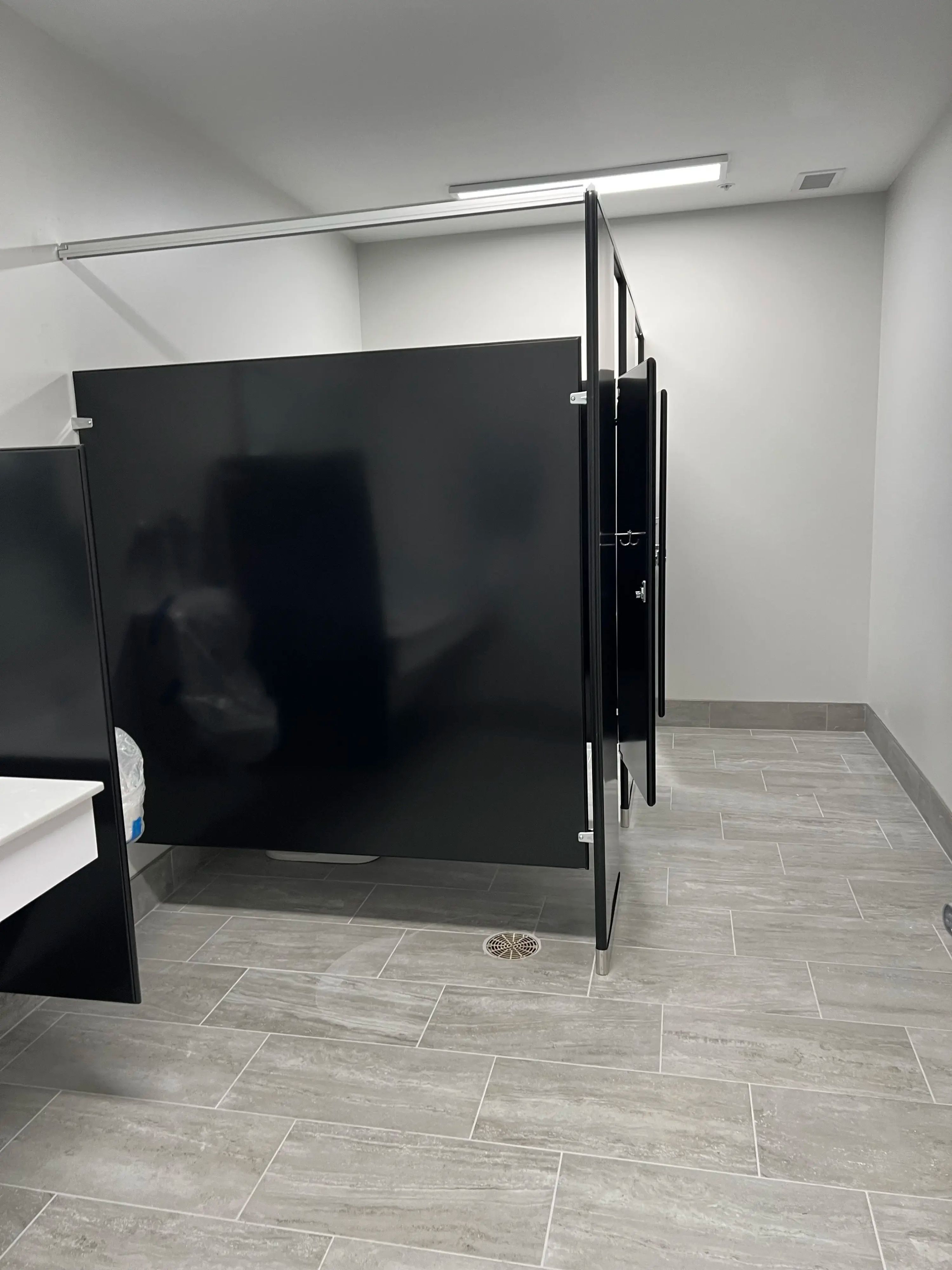 Sunrise Recovery - Drug and Alcohol Men's Rehab in Clarksville - Image 2 of 8