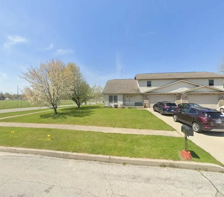 Women in Transition - Image 5 of 5